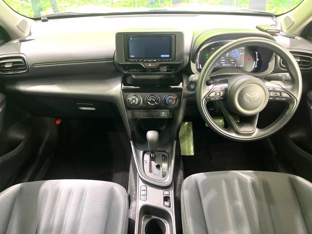 ヤリスクロス Ｘ　ＳＤナビ　バックカメラ　衝突被害軽減システム　レーダークルーズ　禁煙車　ドラレコ　コーナーセンサー　スマートキー　ＥＴＣ　オートハイビーム　車線逸脱警報　オートライト　Ｂｌｕｅｔｏｏｔｈ　フルセグ（2枚目）