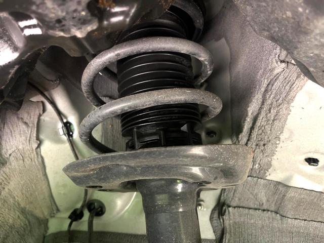 ヤリスクロス Ｘ　ＳＤナビ　バックカメラ　衝突被害軽減システム　レーダークルーズ　禁煙車　ドラレコ　コーナーセンサー　スマートキー　ＥＴＣ　オートハイビーム　車線逸脱警報　オートライト　Ｂｌｕｅｔｏｏｔｈ　フルセグ（23枚目）