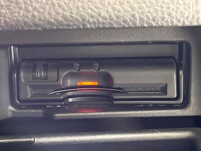 セレナ ハイウェイスター　Ｓ－ハイブリッド　Ｖエアロモード　両側電動ドア　純正ＳＤナビ　アルパイン後席モニター　スマートキー　ＨＩＤヘッド　ビルトインＥＴＣ　クルコン　純正１６インチアルミ　オートライト　オートエアコン　Ｂｌｕｅｔｏｏｔｈ　ＣＤ　ＤＶＤ再生（6枚目）