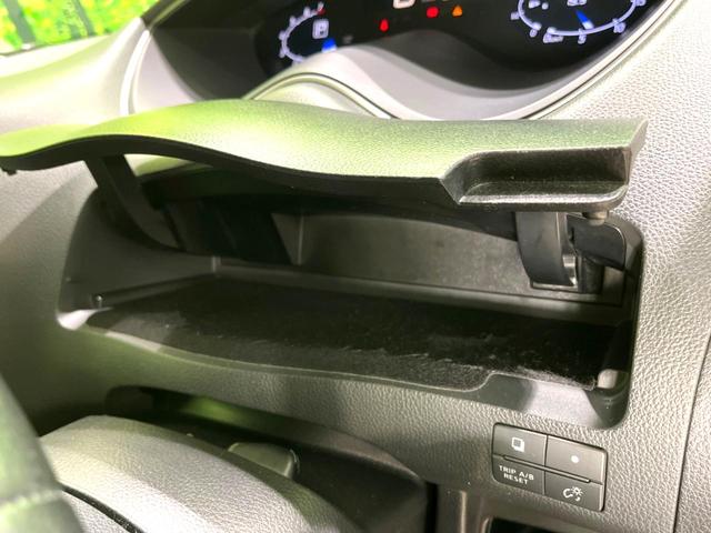 セレナ ハイウェイスター　Ｓ－ハイブリッド　Ｖエアロモード　両側電動ドア　純正ＳＤナビ　アルパイン後席モニター　スマートキー　ＨＩＤヘッド　ビルトインＥＴＣ　クルコン　純正１６インチアルミ　オートライト　オートエアコン　Ｂｌｕｅｔｏｏｔｈ　ＣＤ　ＤＶＤ再生（40枚目）