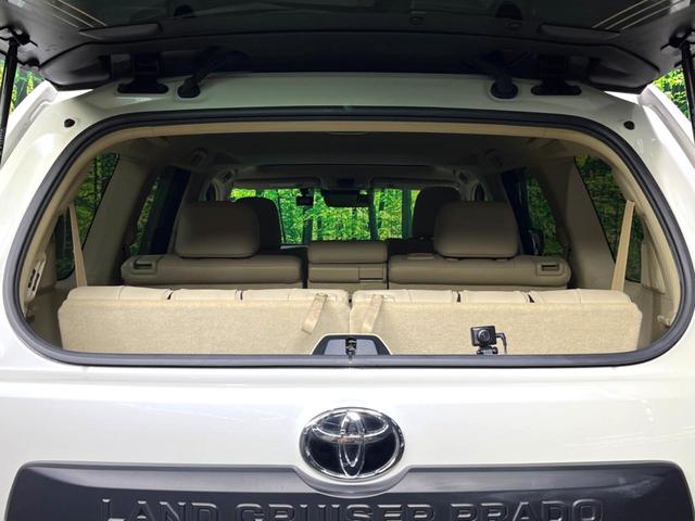 ランドクルーザープラド TX Lパッケージ マットブラックエディション サンルーフ 純正ナビ9インチナビ 全周囲カメラ 衝突被害軽減システム レーダークルーズ ETC ドラレコ パワーシート シートベンチレーション 車線逸脱防止装置 オートエアコン オートハイビーム(64枚目)