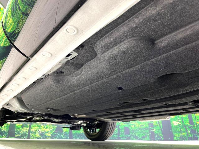 ヴェゼル ｅ：ＨＥＶ　Ｚ　登録済未使用車　純正９インチナビ　全周囲カメラ　衝突軽減　レーダークルーズ　ＥＴＣ　ＬＥＤヘッド　オートライト　オートエアコン　電動リアゲート　前席シートヒーター　コーナーセンサー　電動パーキング（20枚目）