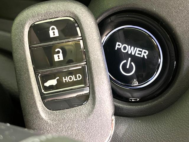 ヴェゼル ｅ：ＨＥＶ　Ｚ　登録済未使用車　純正９インチナビ　全周囲カメラ　衝突軽減　レーダークルーズ　ＥＴＣ　ＬＥＤヘッド　オートライト　オートエアコン　電動リアゲート　前席シートヒーター　コーナーセンサー　電動パーキング（41枚目）