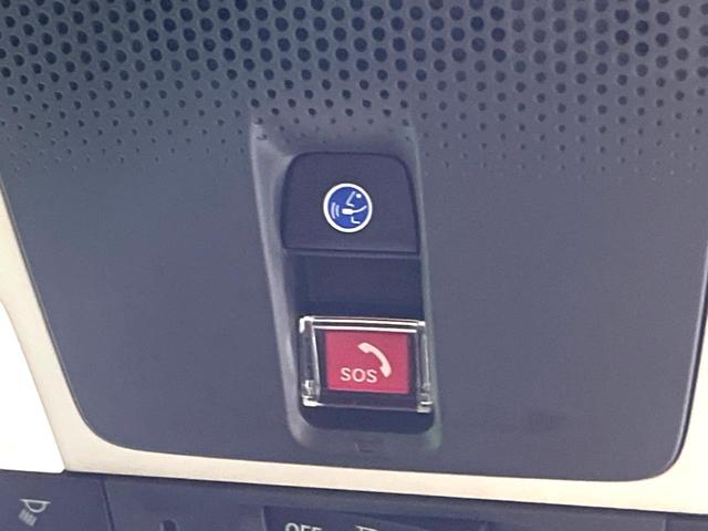 ヴェゼル ｅ：ＨＥＶ　Ｚ　登録済未使用車　純正９インチナビ　全周囲カメラ　衝突軽減　レーダークルーズ　ＥＴＣ　ＬＥＤヘッド　オートライト　オートエアコン　電動リアゲート　前席シートヒーター　コーナーセンサー　電動パーキング（42枚目）