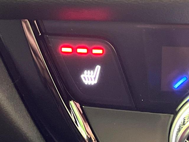 ヴェゼル ｅ：ＨＥＶ　Ｚ　登録済未使用車　純正９インチナビ　全周囲カメラ　衝突軽減　レーダークルーズ　ＥＴＣ　ＬＥＤヘッド　オートライト　オートエアコン　電動リアゲート　前席シートヒーター　コーナーセンサー　電動パーキング（43枚目）