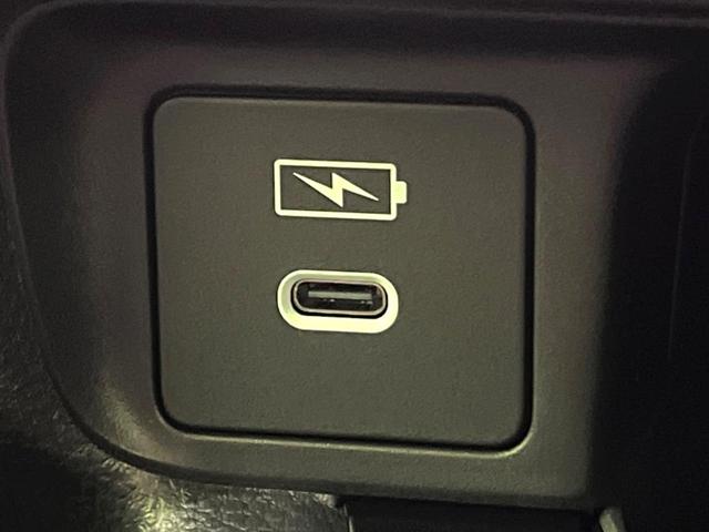 ヴェゼル ｅ：ＨＥＶ　Ｚ　登録済未使用車　純正９インチナビ　全周囲カメラ　衝突軽減　レーダークルーズ　ＥＴＣ　ＬＥＤヘッド　オートライト　オートエアコン　電動リアゲート　前席シートヒーター　コーナーセンサー　電動パーキング（45枚目）