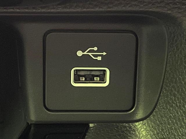 ヴェゼル ｅ：ＨＥＶ　Ｚ　登録済未使用車　純正９インチナビ　全周囲カメラ　衝突軽減　レーダークルーズ　ＥＴＣ　ＬＥＤヘッド　オートライト　オートエアコン　電動リアゲート　前席シートヒーター　コーナーセンサー　電動パーキング（46枚目）