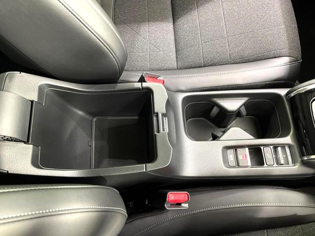 ヴェゼル ｅ：ＨＥＶ　Ｚ　登録済未使用車　純正９インチナビ　全周囲カメラ　衝突軽減　レーダークルーズ　ＥＴＣ　ＬＥＤヘッド　オートライト　オートエアコン　電動リアゲート　前席シートヒーター　コーナーセンサー　電動パーキング（49枚目）