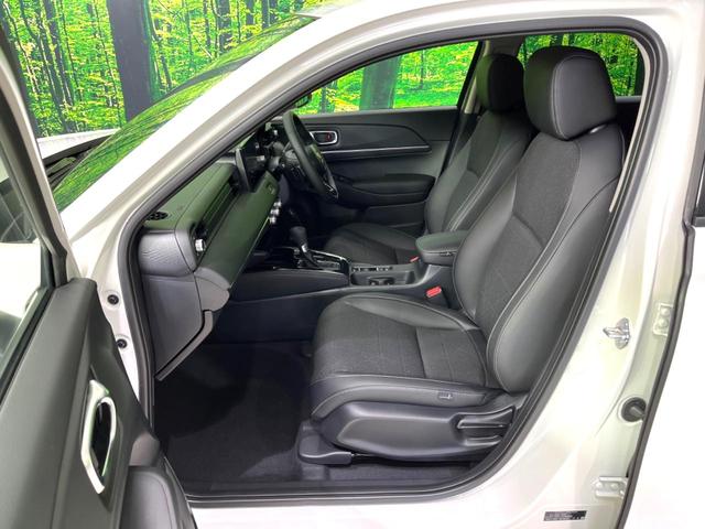 ヴェゼル ｅ：ＨＥＶ　Ｚ　登録済未使用車　純正９インチナビ　全周囲カメラ　衝突軽減　レーダークルーズ　ＥＴＣ　ＬＥＤヘッド　オートライト　オートエアコン　電動リアゲート　前席シートヒーター　コーナーセンサー　電動パーキング（51枚目）