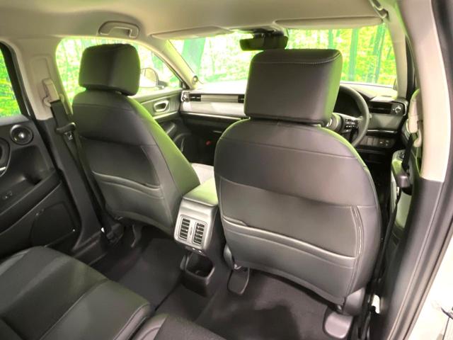 ヴェゼル ｅ：ＨＥＶ　Ｚ　登録済未使用車　純正９インチナビ　全周囲カメラ　衝突軽減　レーダークルーズ　ＥＴＣ　ＬＥＤヘッド　オートライト　オートエアコン　電動リアゲート　前席シートヒーター　コーナーセンサー　電動パーキング（52枚目）