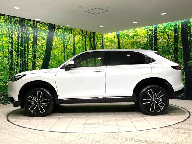 ヴェゼル ｅ：ＨＥＶ　Ｚ　登録済未使用車　純正９インチナビ　全周囲カメラ　衝突軽減　レーダークルーズ　ＥＴＣ　ＬＥＤヘッド　オートライト　オートエアコン　電動リアゲート　前席シートヒーター　コーナーセンサー　電動パーキング（59枚目）