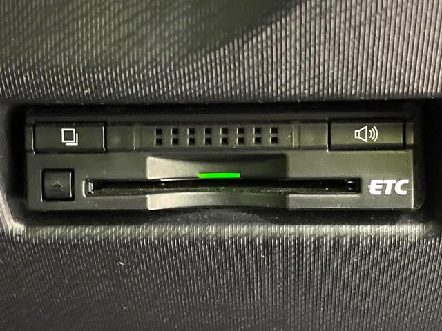 アクア Ｘ－アーバン　純正ＳＤナビ　バックカメラ　禁煙車　ＬＥＤヘッド　ビルトインＥＴＣ　純正１６インチアルミ　オートライト　オートエアコン　Ｂｌｕｅｔｏｏｔｈ　ＣＤ　ＤＶＤ再生　フルセグ　ＬＥＤフォグ（5枚目）