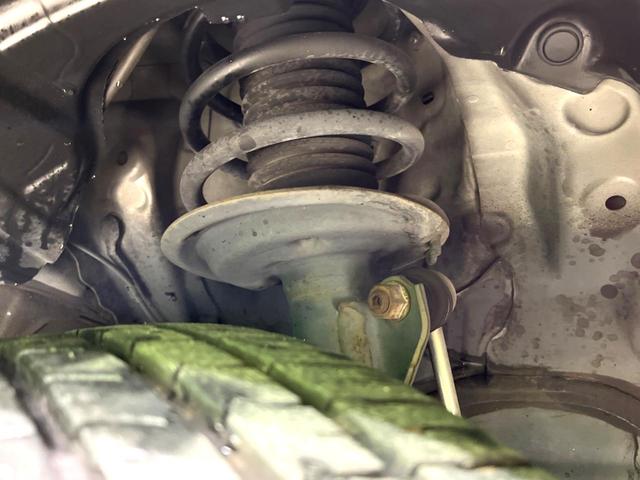 アクア Ｘ－アーバン　純正ＳＤナビ　バックカメラ　禁煙車　ＬＥＤヘッド　ビルトインＥＴＣ　純正１６インチアルミ　オートライト　オートエアコン　Ｂｌｕｅｔｏｏｔｈ　ＣＤ　ＤＶＤ再生　フルセグ　ＬＥＤフォグ（24枚目）