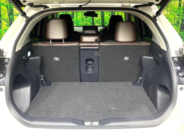 ヤリスクロス ハイブリッドＺ　純正８型ディスプレイオーディオ　全周囲カメラ　ｂｌｕｅｔｏｔｏｔｈ　フルセグ　前席シートヒーター　レーダークルーズコントロール　ＥＴＣ２．０　ＬＥＤヘッド　ＬＥＤフォグ　パワーバックドア（53枚目）