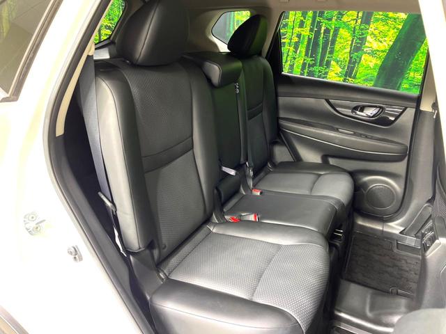 エクストレイル ２０Ｘ　エクストリーマーＸ　４ＷＤ　純正ＳＤナビ　全周囲カメラ　衝突被害軽減システム　電動リアゲート　レザーシート（合皮）　ドラレコ　コーナーセンサー　スマートキー　ＬＥＤヘッド　ビルトインＥＴＣ　純正１８インチアルミ（9枚目）