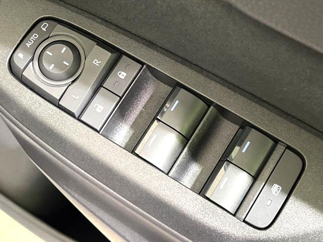 ヤリスクロス G 純正8型ディスプレイオーディオ バックカメラ bluetooth ドラレコ ETC2.0 レーダークルーズコントロール 純正16インチアルミホイール オートライト オートエアコン スマートキー(34枚目)