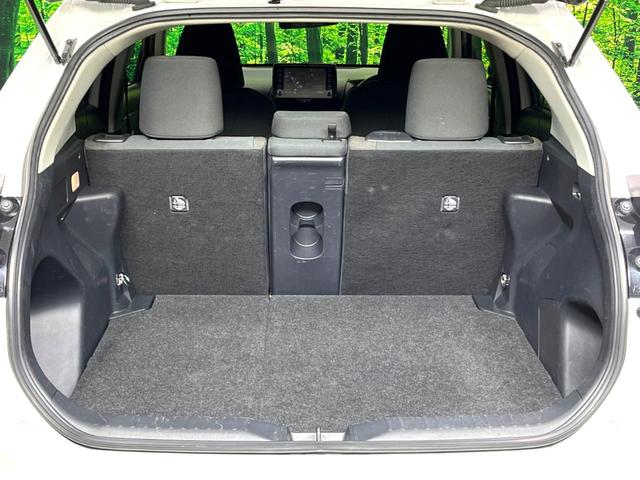 ヤリスクロス G 禁煙車 純正ナビ付ディスプレイオーディオ 全周囲カメラ 衝突軽減装置 レーダークルーズコントロール ブレーキオートホールド クリアランスソナー ビルトインETC 革巻きステアリング LEDヘッドライト(35枚目)