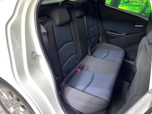 デミオ XD 禁煙車 マツダコネクト CD/DVDキット Bluetooth再生 衝突軽減装置 軽油 ターボ ETC ステアリングスイッチ リモコンキー プッシュスタート アイドリングストップ(10枚目)