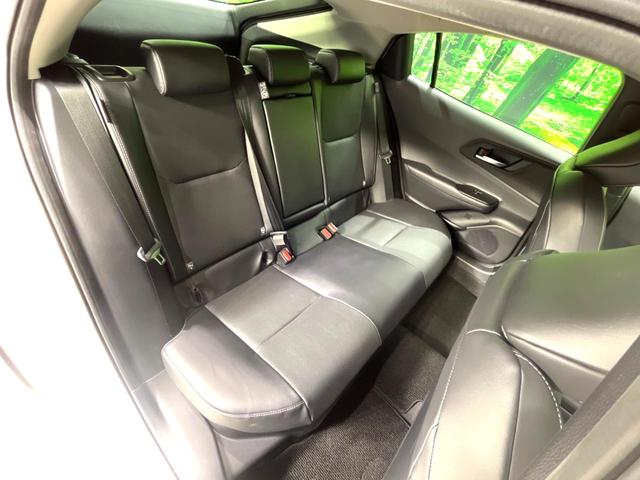 プリウス Z 禁煙車 純正12.3型ナビ 全周囲カメラ ブラインドスポットモニター 衝突軽減装置 レーダークルーズコントロール シートベンチレーション パワーバックドア ETC レザー調シート パワーシート(10枚目)