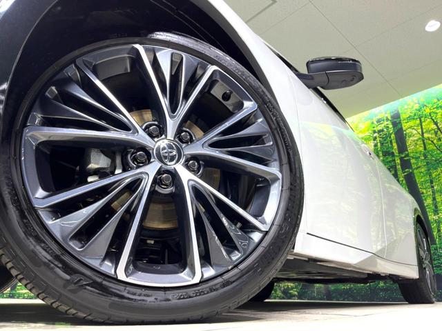 プリウス Z 禁煙車 純正12.3型ナビ 全周囲カメラ ブラインドスポットモニター 衝突軽減装置 レーダークルーズコントロール シートベンチレーション パワーバックドア ETC レザー調シート パワーシート(14枚目)