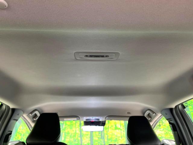 プリウス Z 禁煙車 純正12.3型ナビ 全周囲カメラ ブラインドスポットモニター 衝突軽減装置 レーダークルーズコントロール シートベンチレーション パワーバックドア ETC レザー調シート パワーシート(42枚目)