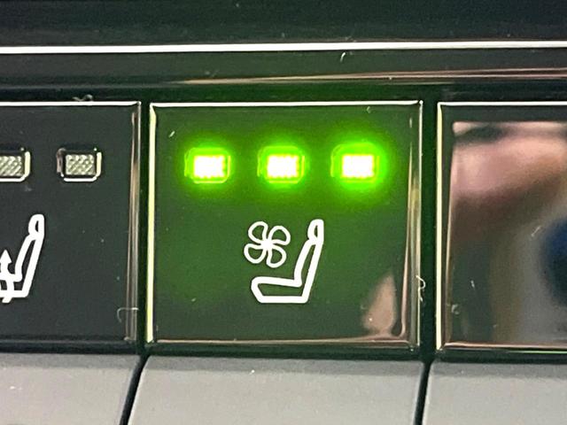 プリウス Z 禁煙車 純正12.3型ナビ 全周囲カメラ ブラインドスポットモニター 衝突軽減装置 レーダークルーズコントロール シートベンチレーション パワーバックドア ETC レザー調シート パワーシート(51枚目)