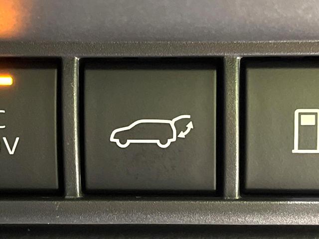 プリウス Z 禁煙車 純正12.3型ナビ 全周囲カメラ ブラインドスポットモニター 衝突軽減装置 レーダークルーズコントロール シートベンチレーション パワーバックドア ETC レザー調シート パワーシート(73枚目)