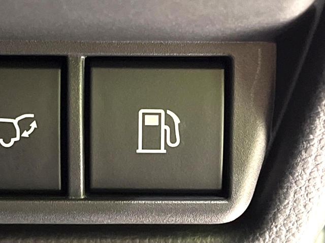 プリウス Z 禁煙車 純正12.3型ナビ 全周囲カメラ ブラインドスポットモニター 衝突軽減装置 レーダークルーズコントロール シートベンチレーション パワーバックドア ETC レザー調シート パワーシート(74枚目)