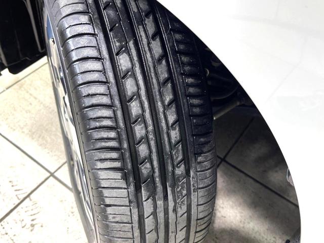 スペーシアカスタム ハイブリッドＸＳターボ　禁煙車　純正９型ナビ　全周囲カメラ　スズキコネクト　両側電動スライドドア　シートヒーター　ステアリングヒーター　ハーフレザー調シート　後席オットマン　ＬＥＤヘッドライト　フォグライト（28枚目）