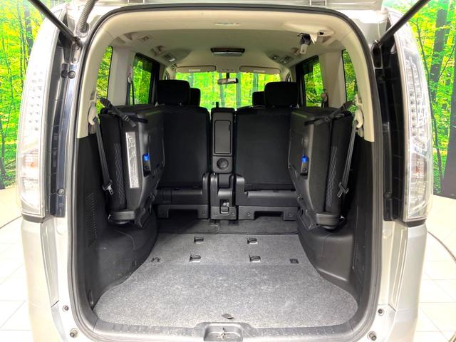 セレナ 20X S-ハイブリッド 禁煙車 アルパイン後席モニター 純正ナビ バックカメラ ETC リアオートエアコン スマートキー 8人乗り クルーズコントロール シートバックテーブル 黒内装 シートリフター(11枚目)