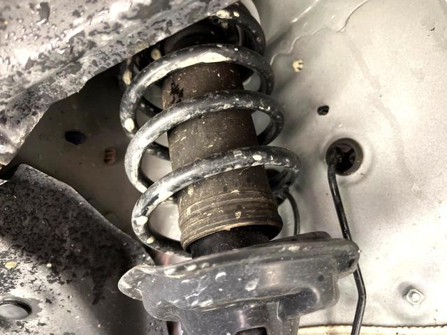 N-BOXカスタム ターボ 禁煙車 純正9型ナビ バックカメラ 衝突軽減装置 アダプティブクルコン パドルシフト シートヒーター シートバックテーブル ハーフレザー調シート 革巻きステアリング LEDヘッドライト(24枚目)