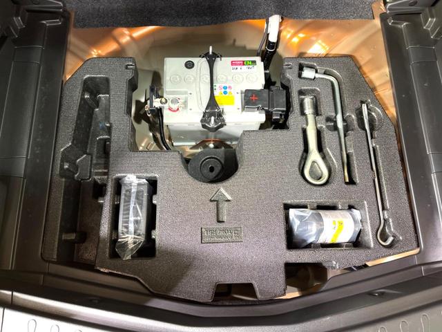 ノート e-パワー メダリスト 禁煙車 純正ナビ 全周囲カメラ デジタルインナーミラー 衝突軽減装置 ドライブレコーダー ETC オートエアコン ハーフレザー調シート LEDヘッドライト フォグランプ シートリフター(65枚目)