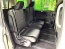 後部座席も気になるようなキズ・汚れやへたり等、大きなダメージはなく、良好な状態です。