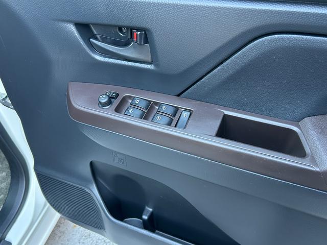 ルーミー G ETC バックカメラ ナビ TV 両側電動スライドドア オートクルーズコントロール オートライト スマートキー アイドリングストップ 電動格納ミラー シートヒーター ウォークスルー CVT(36枚目)