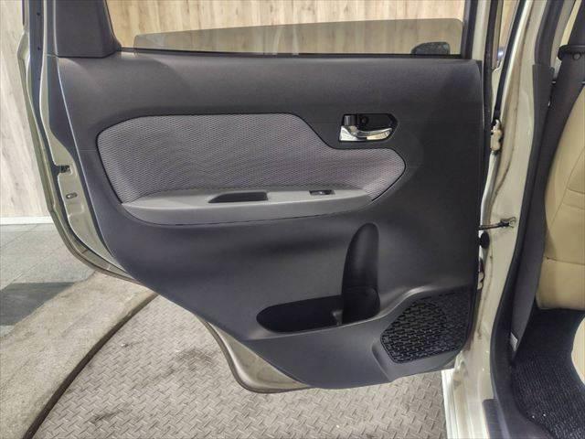 ステラ カスタム　ＲＳ　スマートアシスト　衝突軽減ブレーキ　ＬＥＤヘッドライト　スマートキー　シートヒーター　４ＷＤ　ＥＴＣ　アイドリングストップ　１６インチアルミホイール　寒冷地仕様　フォグランプ　電動格納ミラー（54枚目）