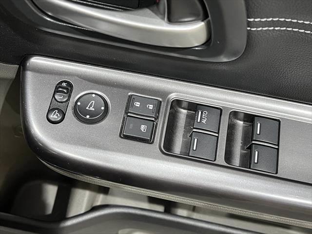 フリードハイブリッド ハイブリッド・ＥＸ　純正メモリーナビ　両側パワースライドドア　バックカメラ　フルセグＴＶ　ＬＥＤヘッドライト　衝突軽減ブレーキ　Ｂｌｕｅｔｏｏｔｈ　レーダークルーズコントロール　シートヒーター　スマートキー（42枚目）