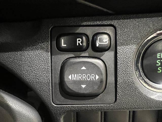 ハイエースバン スーパーＧＬ　ダークプライム　ＳＤナビ　禁煙車　バックカメラ　フルセグテレビ　ＥＴＣ　スマートキー　ＬＥＤヘッドライト　アイドリングストップ　両側スライドドア　電動格納ミラー　フォグランプ　オートエアコン　パワーウィンドウ（39枚目）