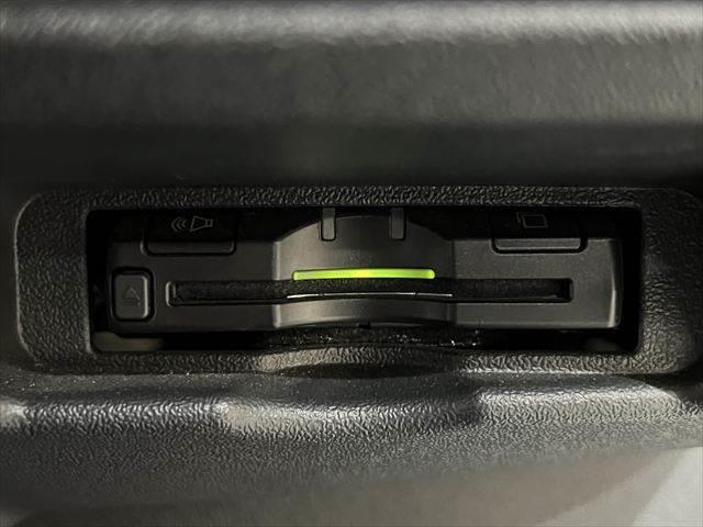 ハイエースバン スーパーＧＬ　ダークプライム　ＳＤナビ　禁煙車　バックカメラ　フルセグテレビ　ＥＴＣ　スマートキー　ＬＥＤヘッドライト　アイドリングストップ　両側スライドドア　電動格納ミラー　フォグランプ　オートエアコン　パワーウィンドウ（40枚目）