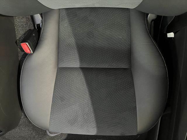 ハイエースバン スーパーＧＬ　ダークプライム　ＳＤナビ　禁煙車　バックカメラ　フルセグテレビ　ＥＴＣ　スマートキー　ＬＥＤヘッドライト　アイドリングストップ　両側スライドドア　電動格納ミラー　フォグランプ　オートエアコン　パワーウィンドウ（61枚目）