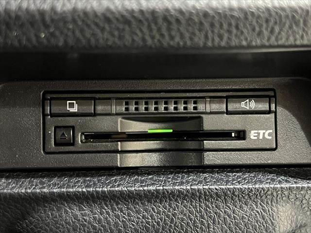 エスクァイア ハイブリッドＧｉ　フリップダウンモニター　純正９インチＳＤナビ　両側パワースライドドア　バックカメラ　フルセグ　モデリスタフルエアロ　禁煙車　ＥＴＣ　スマートキー　ダブルエアコン　シートヒーター　クルーズコントロール（46枚目）