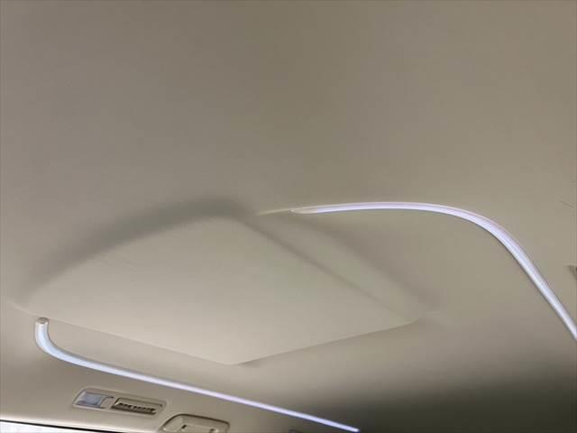 アルファード Ｘ　禁煙車　メモリーナビ　フルセグＴＶ　バックカメラ　両側パワースライドドア　衝突軽減ブレーキ　ＬＥＤヘッドライト　クリアランスソナー　クルーズコントロール　ミュージックサーバー　オットマン　スマートキー（52枚目）