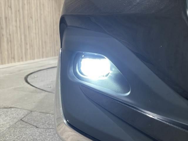 シエンタ ハイブリッドＧ　クエロ　クルーズコントロール　両側パワースライドドア　全方位カメラ　後期型　モデリスタフルエアロ　衝突軽減ブレーキ　純正ＳＤナビ　フルセグＴＶ　ＬＥＤヘッドライト　オートハイビーム　ハーフレザーシート（32枚目）