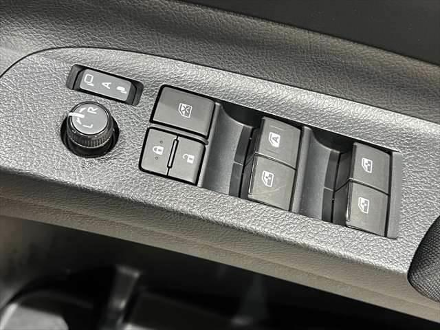 シエンタ ハイブリッドＧ　クエロ　クルーズコントロール　両側パワースライドドア　全方位カメラ　後期型　モデリスタフルエアロ　衝突軽減ブレーキ　純正ＳＤナビ　フルセグＴＶ　ＬＥＤヘッドライト　オートハイビーム　ハーフレザーシート（43枚目）