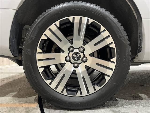 デリカＤ：５ Ｐ　７人乗り　純正１０インチナビ　禁煙車　両側パワースライドドア　全方位カメラ　４ＷＤ　フルセグ　ＬＥＤヘッドライト　シートヒーター　ＥＴＣ　Ｂｌｕｅｔｏｏｔｈ　ミュージックサーバー　レーダークルーズコントロール（31枚目）