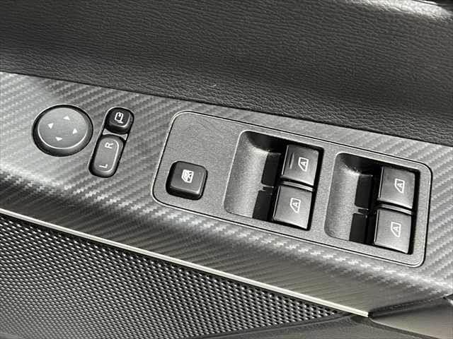 デリカＤ：５ Ｐ　７人乗り　純正１０インチナビ　禁煙車　両側パワースライドドア　全方位カメラ　４ＷＤ　フルセグ　ＬＥＤヘッドライト　シートヒーター　ＥＴＣ　Ｂｌｕｅｔｏｏｔｈ　ミュージックサーバー　レーダークルーズコントロール（46枚目）