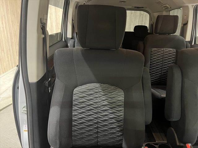 デリカＤ：５ Ｐ　７人乗り　純正１０インチナビ　禁煙車　両側パワースライドドア　全方位カメラ　４ＷＤ　フルセグ　ＬＥＤヘッドライト　シートヒーター　ＥＴＣ　Ｂｌｕｅｔｏｏｔｈ　ミュージックサーバー　レーダークルーズコントロール（56枚目）