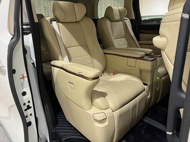 アルファードハイブリッド エグゼクティブラウンジ リアモデリスタエアロ 本革シート 後席フリップダウンモニター 両側パワスラ 衝突軽減ブレーキ JBL 純正ナビ 全方位カメラ Bluetooth フルセグ ETC シートヒーター シートエアコン(11枚目)