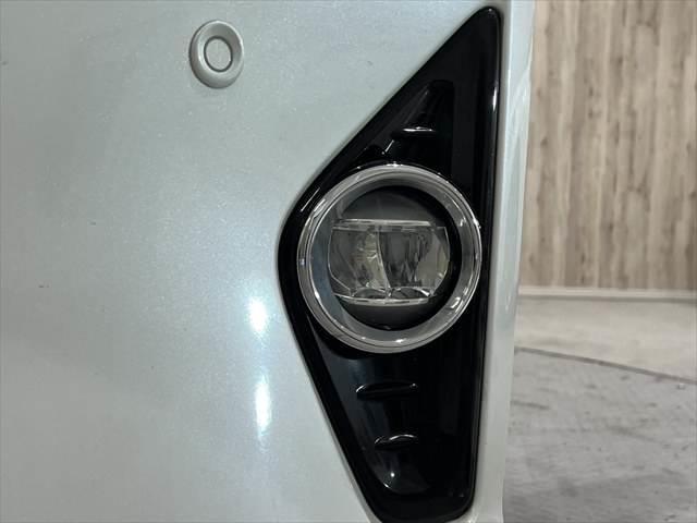 アルファードハイブリッド エグゼクティブラウンジ リアモデリスタエアロ 本革シート 後席フリップダウンモニター 両側パワスラ 衝突軽減ブレーキ JBL 純正ナビ 全方位カメラ Bluetooth フルセグ ETC シートヒーター シートエアコン(28枚目)