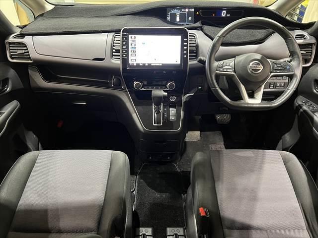 セレナ ＸＶ　プロパイロット　フルセグＴＶ　フリップダウンモニター　全周囲カメラ　両側パワースライドドア　純正１０インチナビ　レーダークルーズコントロール　Ｂｌｕｅｔｏｏｔｈ　シートヒーター　スマートキー（3枚目）