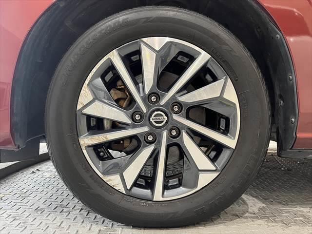 セレナ ＸＶ　プロパイロット　フルセグＴＶ　フリップダウンモニター　全周囲カメラ　両側パワースライドドア　純正１０インチナビ　レーダークルーズコントロール　Ｂｌｕｅｔｏｏｔｈ　シートヒーター　スマートキー（15枚目）